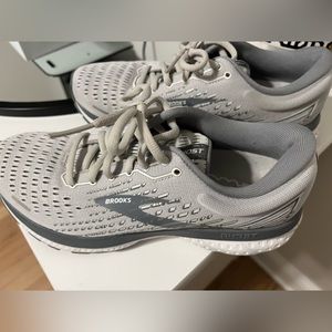Brooks Ghost 13 women running shoes size:6.5